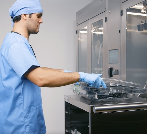 Cassette de transport d'endoscopes transparente et couvercle transparent avec chariot d'endoscopes en acier inoxydable